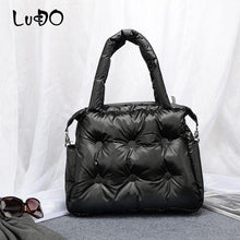 Load image into Gallery viewer, Bolsa Lucdo
