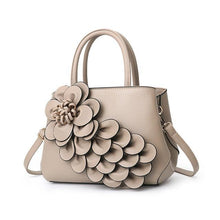 Load image into Gallery viewer, Bolsa Petal

