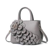 Load image into Gallery viewer, Bolsa Petal
