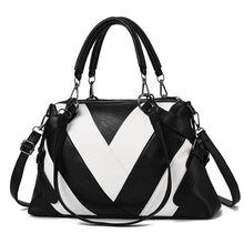 Load image into Gallery viewer, Bolsa Vixen
