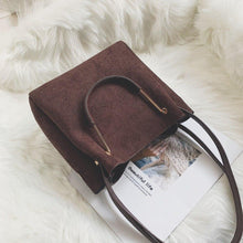 Load image into Gallery viewer, Bolsa Purses
