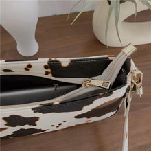 Load image into Gallery viewer, Bolsa Cow
