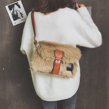 Load image into Gallery viewer, Bolsa Faux
